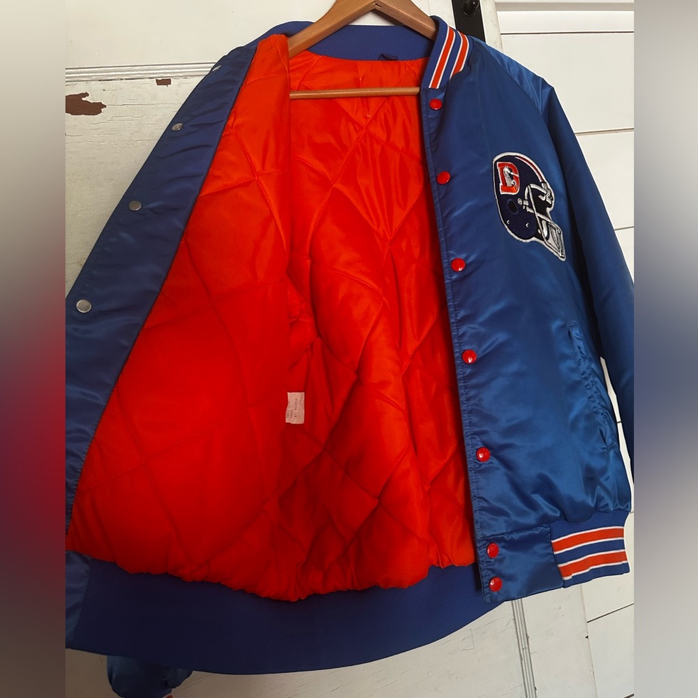 Vintage Denver Broncos bomber jacket - Picture 5 of 9